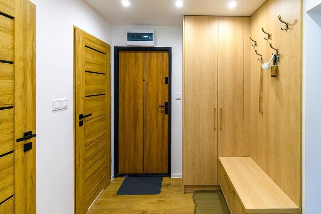 Apartment Slaski 46m, Ksiaz Kuchnia Klimatyzacja Wifi Parking Szczawno-Zdroj